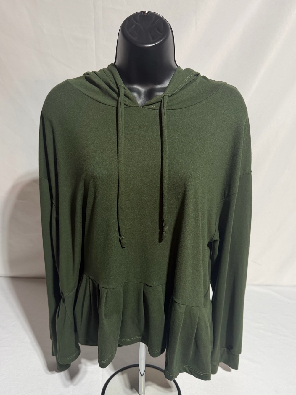 Yelete Olive Green Ruffle Hem Peplum Hoodie Top Women’s Size Large